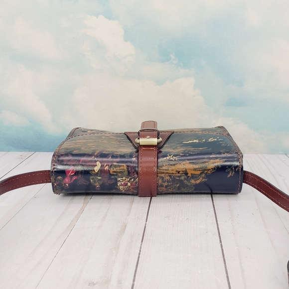 Patricia Nash Torri Kent Countryside Navy Crossbody - Picture 4 of 10